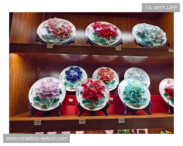 景德镇陶瓷文化研学之旅探索匠心传承与现代艺术融合发展路径